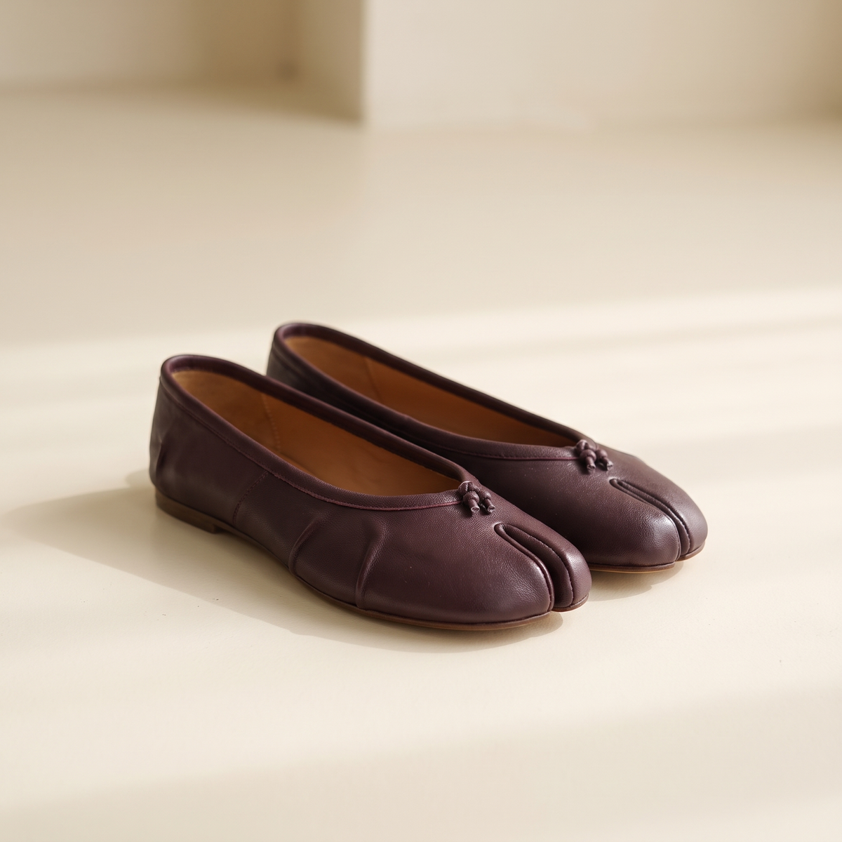 Ballerine Tabi donna rosso vino con punta divisa