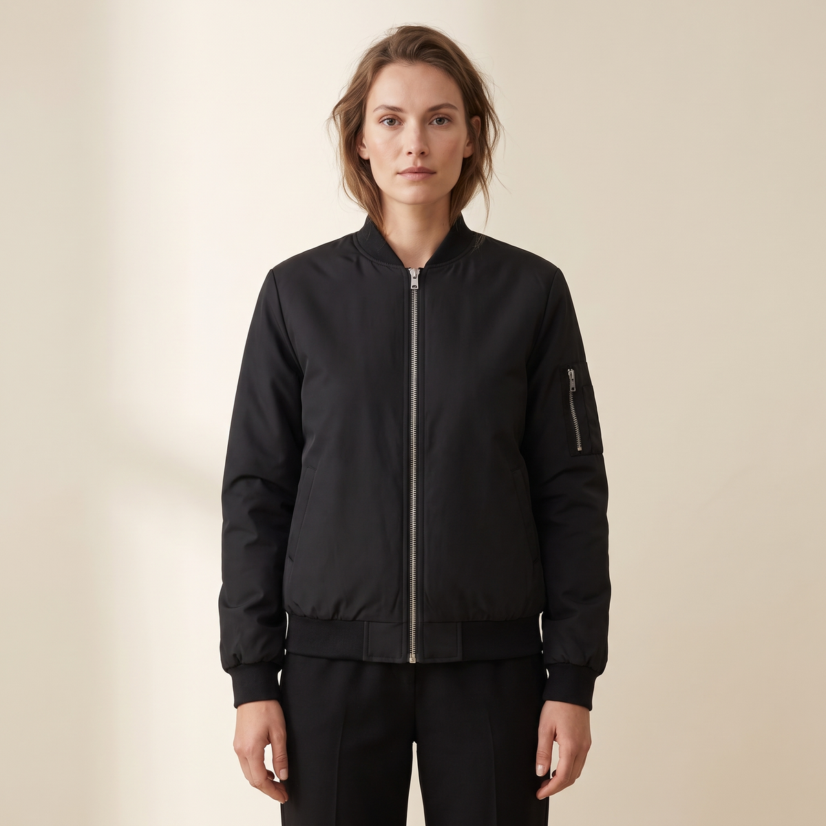 Bomber donna nero vintage con zip frontale, vista frontale