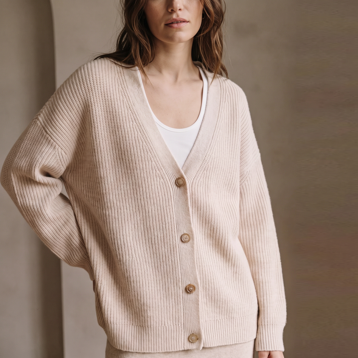 Cardigan donna oversize a coste con scollo a V in avena