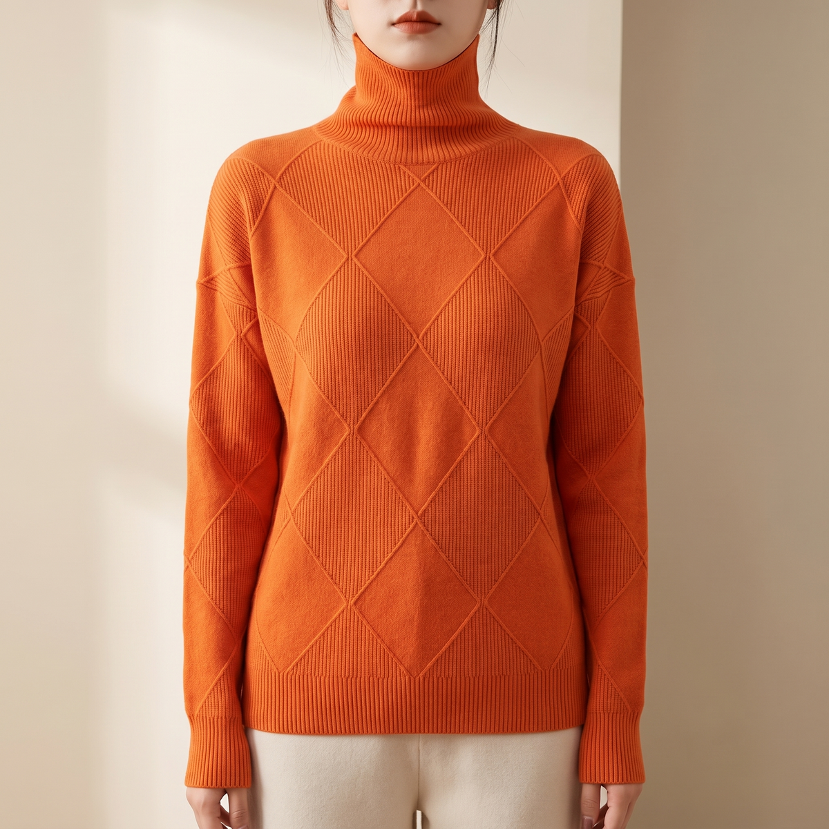 Dolcevita donna con motivo argyle arancione, vista frontale