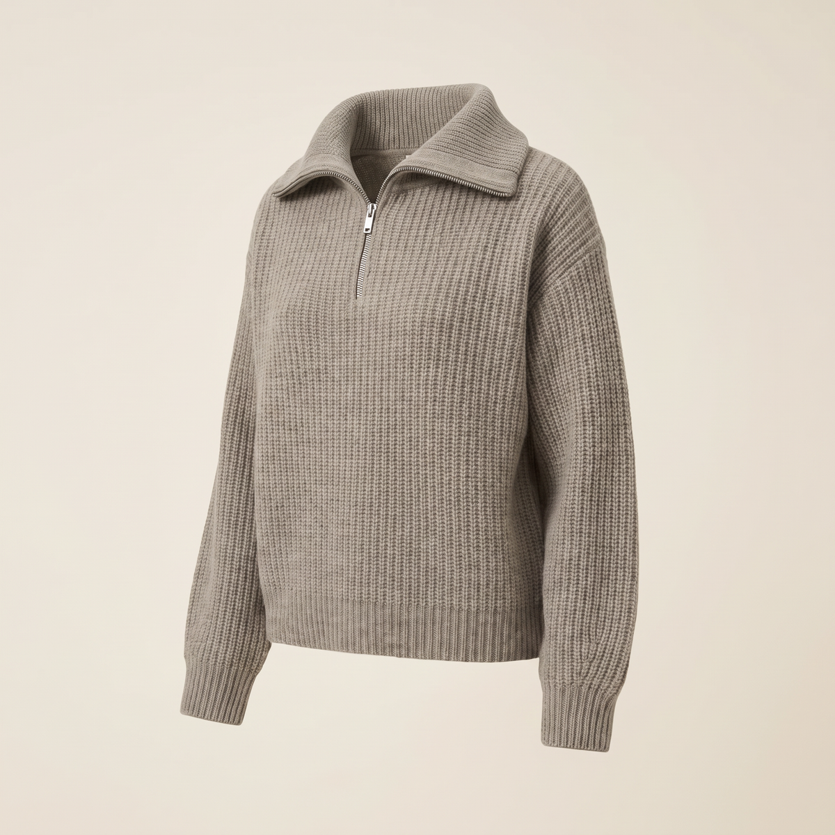 Maglione donna tortora con mezza zip, vista di tre quarti