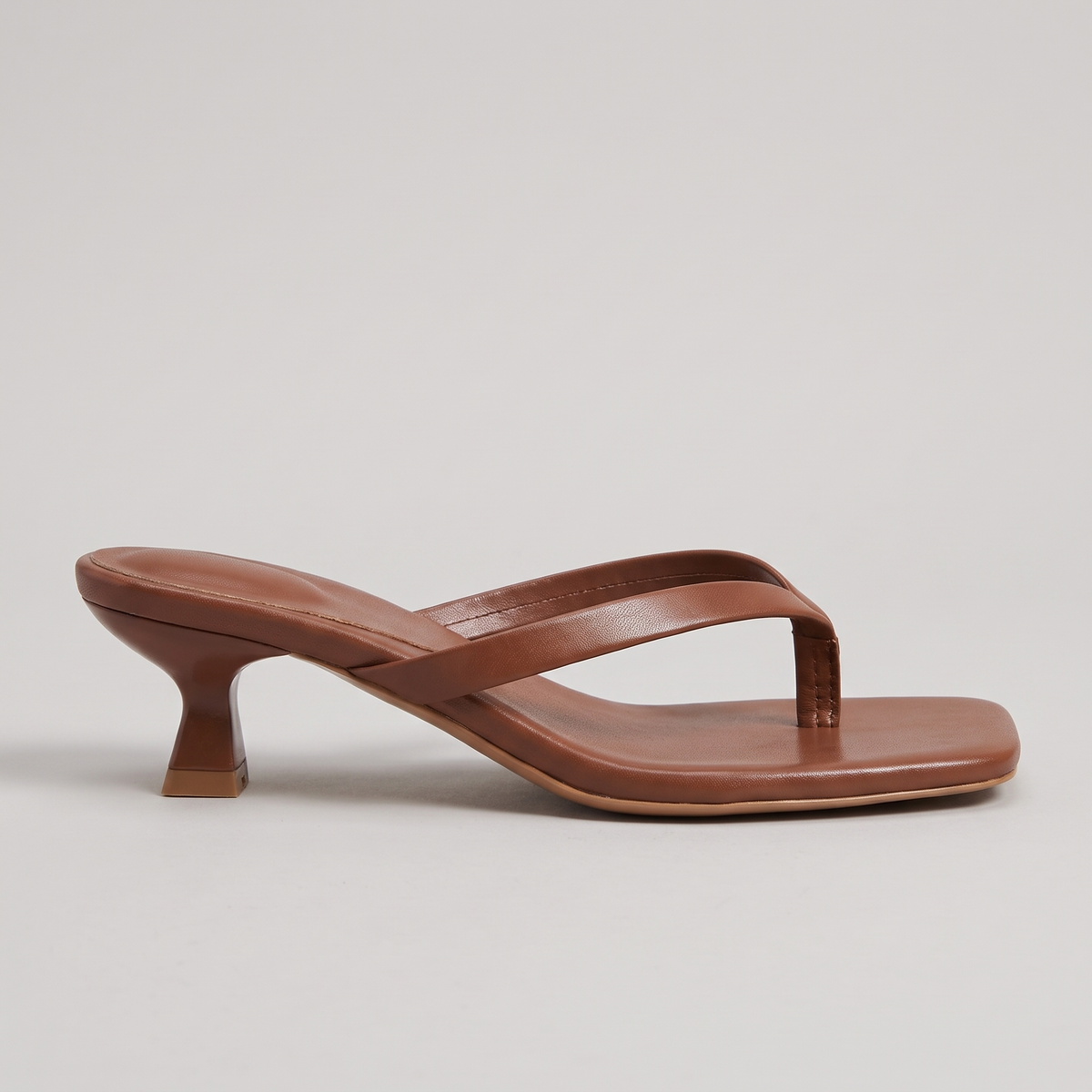 Sandali donna kitten heel nel colore Marrone