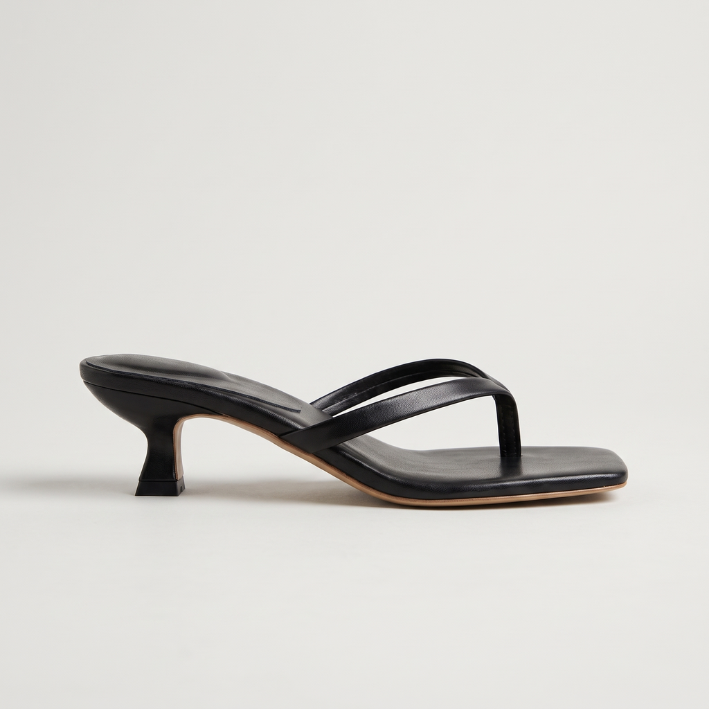 Sandali donna kitten heel neri con fascette incrociate, vista frontale
