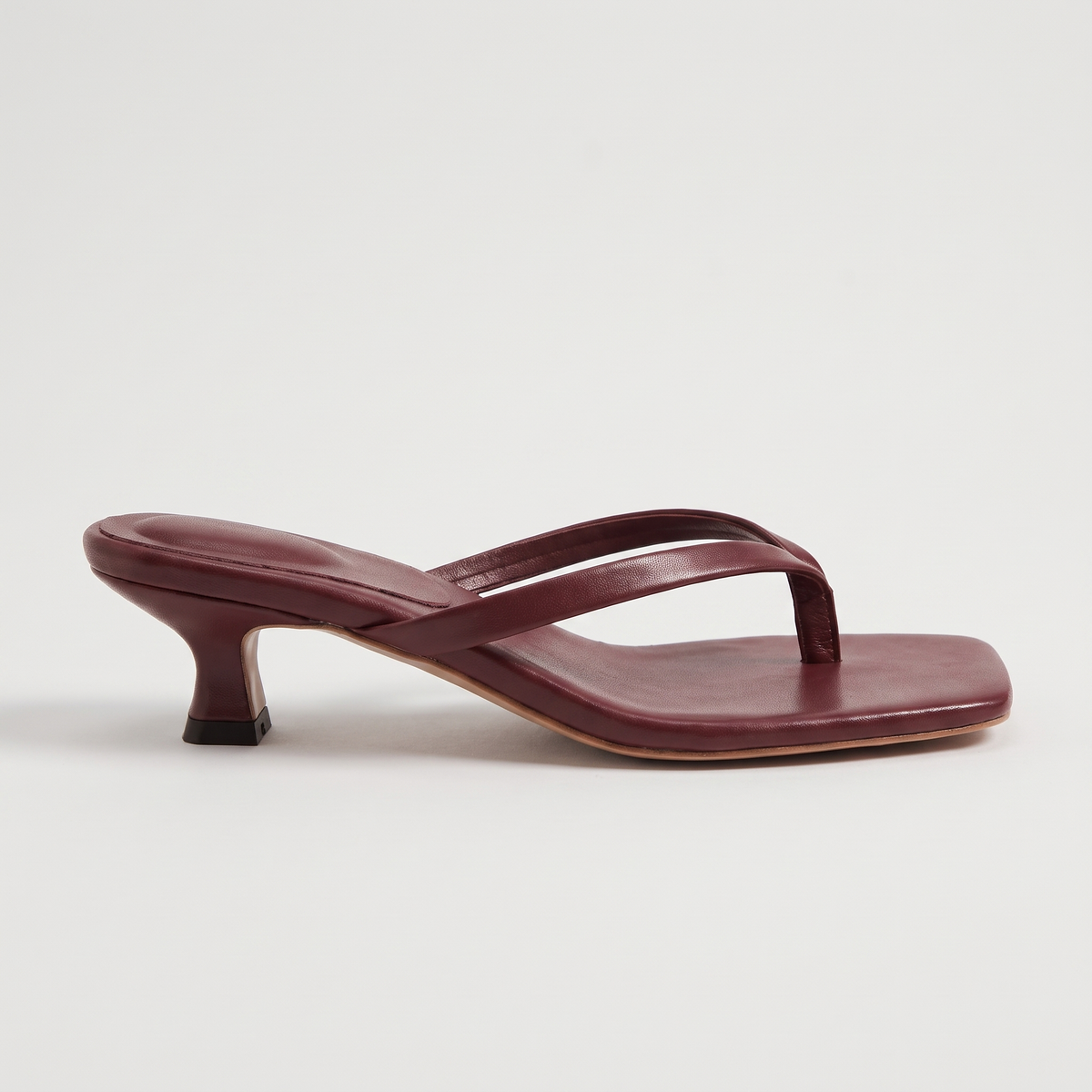 Sandali donna kitten heel nel colore Rosso Scuro