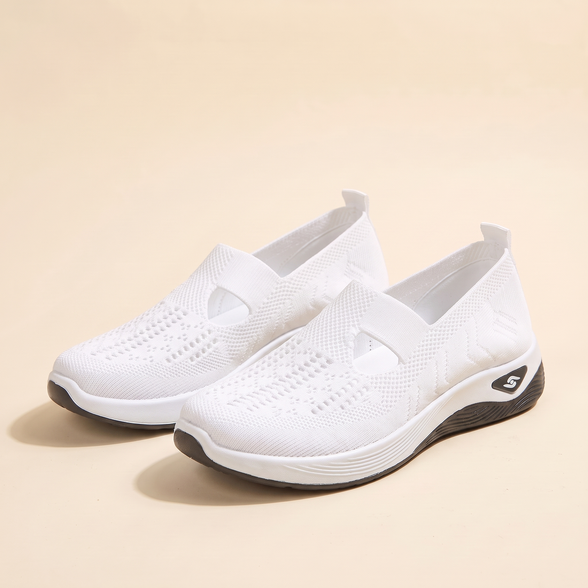 Scarpe donna slip-on in maglia nel colore Bianco